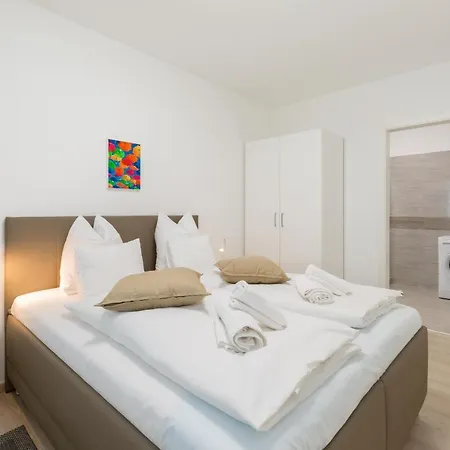 Downtown Residences Leo - Ac, Elevator, Terrace דירה בודפשט