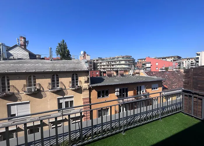 Downtown Residences Leo - Ac, Elevator, Terrace Apartment Budapest