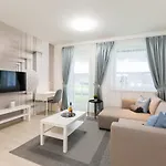 Downtown Residences Leo - Ac, Elevator, Terrace アパート *