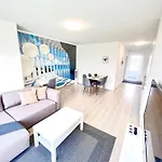 Downtown Residences Leo - Ac, Elevator, Terrace * ブダペスト
