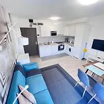 アパート Downtown Residences Leo - Ac, Elevator, Terrace