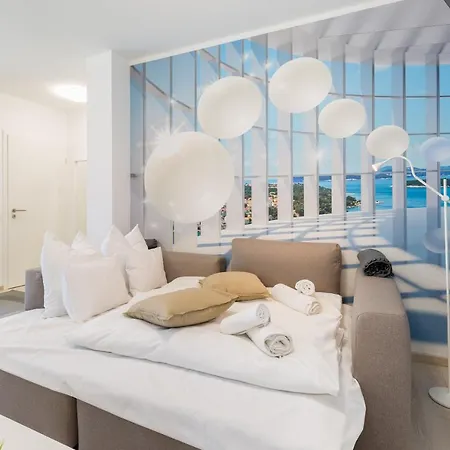 Downtown Residences Leo - Ac, Elevator, Terrace Apartment *