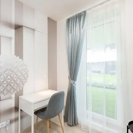 Downtown Residences Leo - Ac, Elevator, Terrace Apartman