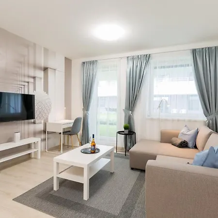 Downtown Residences Leo - Ac, Elevator, Terrace Apartamento *