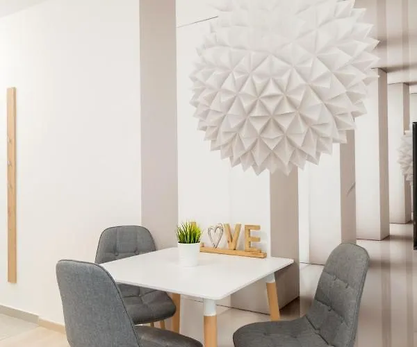 Downtown Residences Leo - Ac, Elevator, Terrace * 布达佩斯